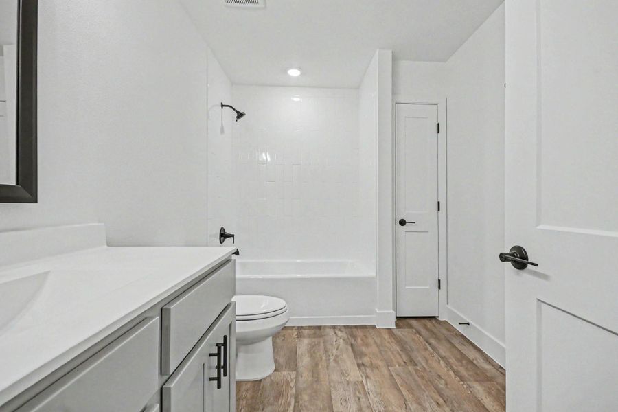 Furnished interior view inside a new home in , Angleton (Image 7).