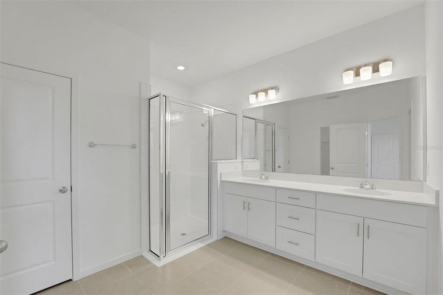Furnished interior view inside a new home in Willowbrook North, Winter Haven (Image 9).