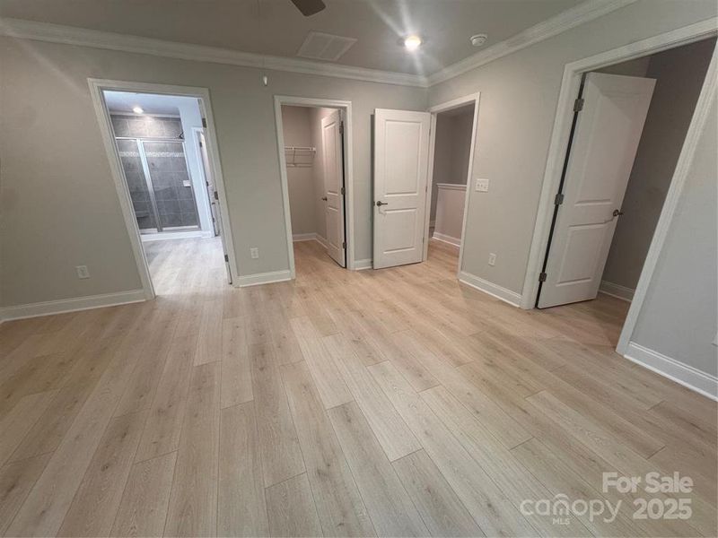 Spacious, unfurnished interior of a new home in Pine Trace, Gastonia (Image 17). Spacious, unfurnished interior of a new home in Pine Trace, Gastonia (Image 17).