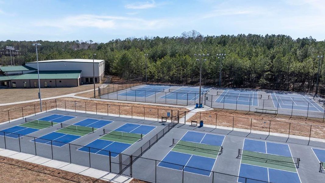 Community amenities in Hamptons at Riverwood South, Dallas (Image 42).