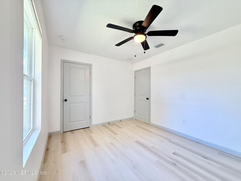 Spacious, unfurnished interior of a new home in , Jacksonville (Image 28).