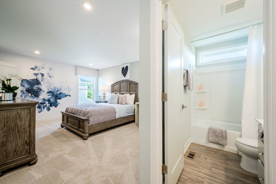 Representative furnished interior of a home built from the Leland by Fischer Homes in Hidden Fields, Hoschton (Image 31).