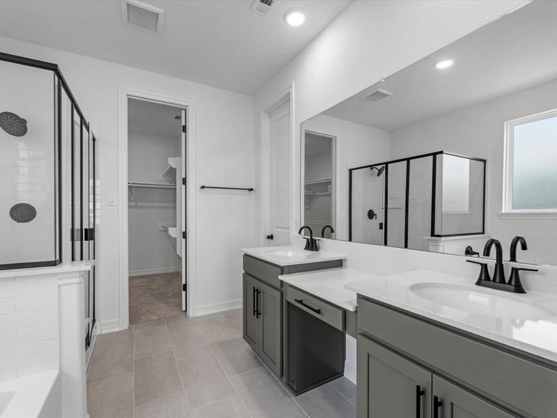 Furnished interior view inside a new home in Brookewater, Rosenberg (Image 8).