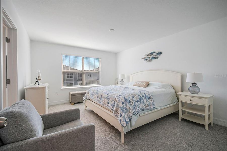 Furnished interior view inside a new home in , Orlando (Image 6).