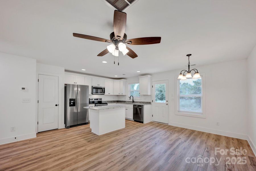 Spacious, unfurnished interior of a new home in , Concord (Image 38).