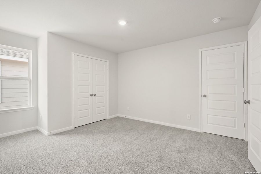 Spacious, unfurnished interior of a new home in Swenson Heights, Seguin (Image 24).