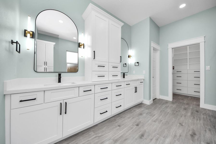 Furnished interior view inside a new home in , Pasadena (Image 8).