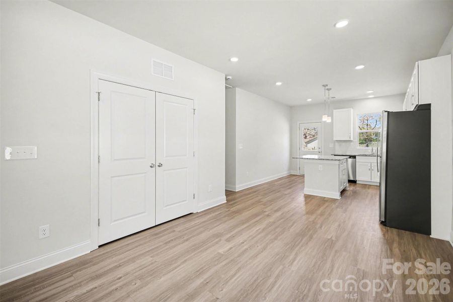 Spacious, unfurnished interior of a new home in , Gastonia (Image 25).