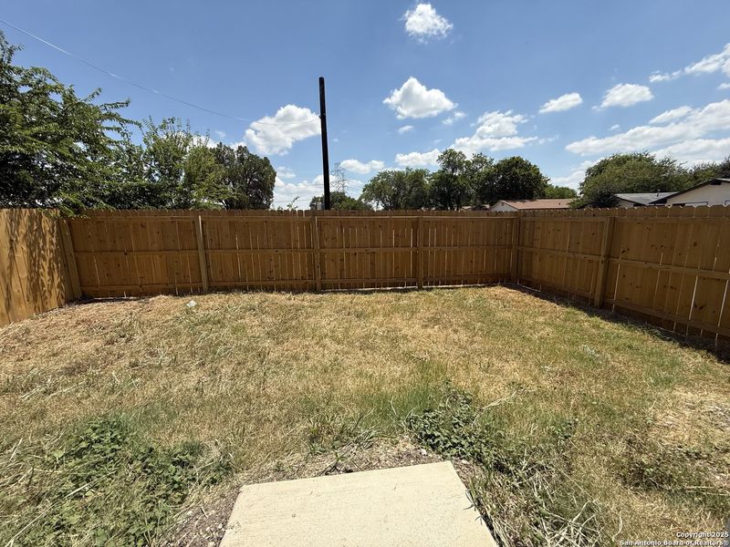 Exterior details and patio area of a home in , San Antonio (Image 3).