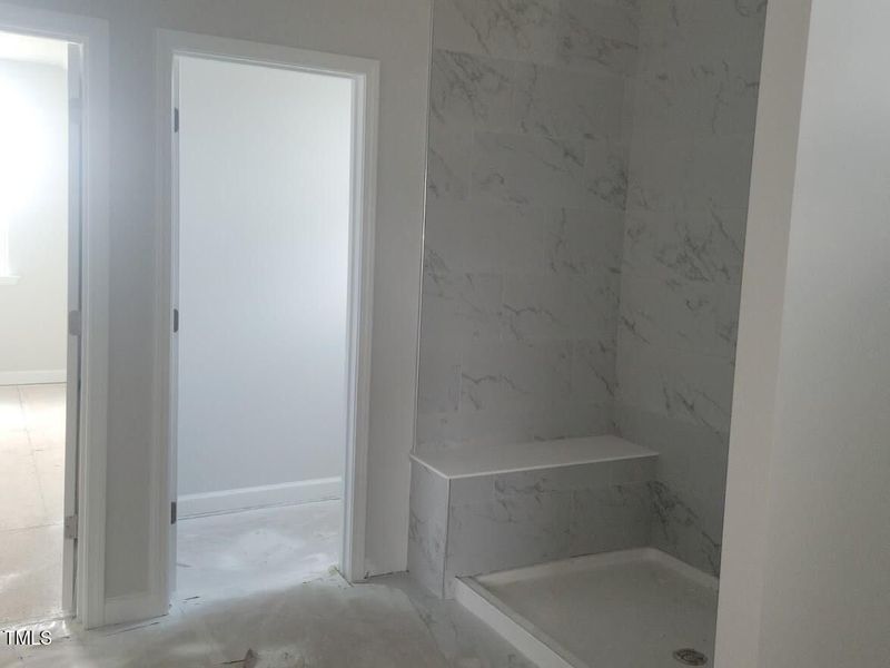 Image 85 of a home in Tobacco Road.