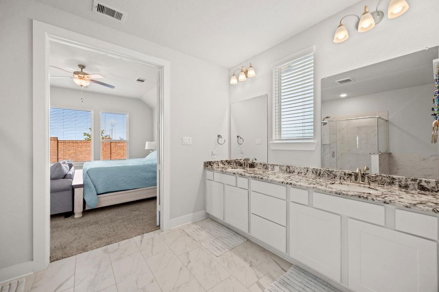 Furnished interior view inside a new home in , Santa Fe (Image 25).