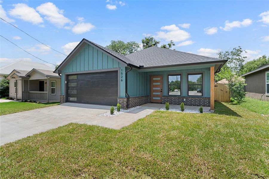 Front exterior of a new home in , Waco, TX, highlighting curb appeal (Image 2). Front exterior of a new home in , Waco, TX, highlighting curb appeal (Image 2).