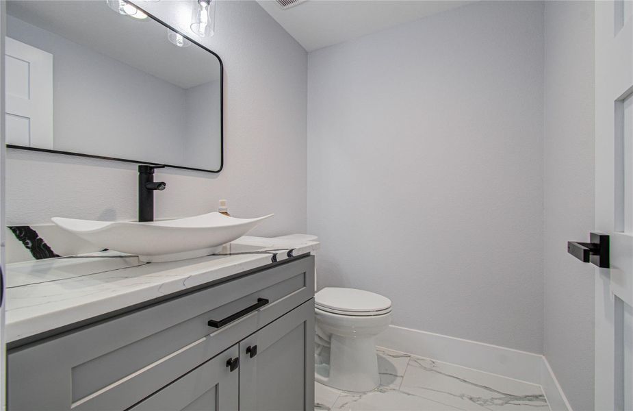 Powder room