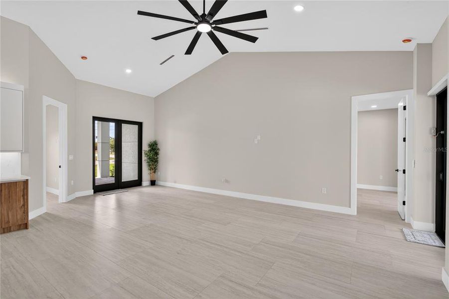 Spacious, unfurnished interior of a new home in , Cape Coral (Image 22). Spacious, unfurnished interior of a new home in , Cape Coral (Image 22).