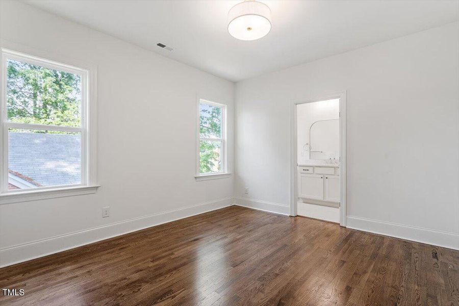 39-3302.5 Hall Place [2153293]_39