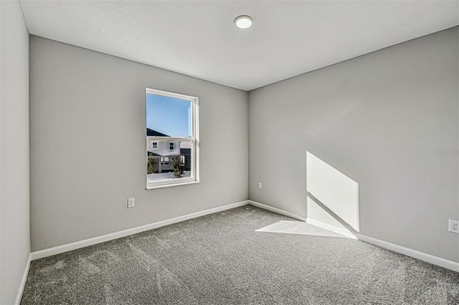 Spacious, unfurnished interior of a new home in Estates at Rivercrest, Sanford (Image 20).