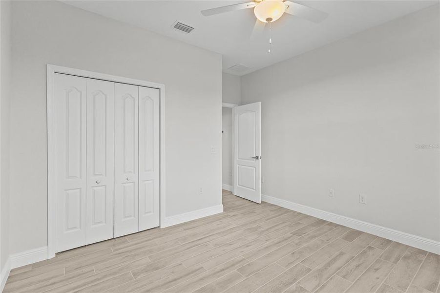 Spacious, unfurnished interior of a new home in , Port Charlotte (Image 25).