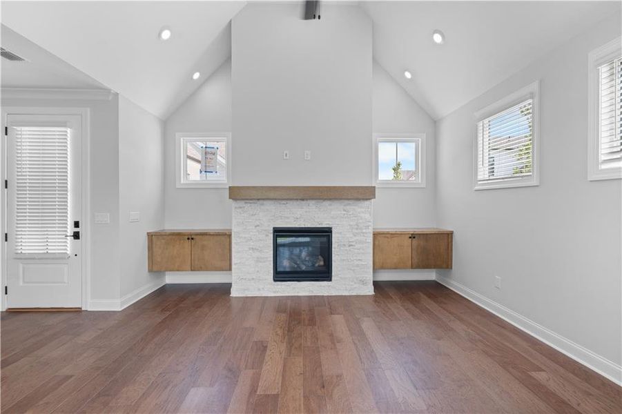 Spacious, unfurnished interior of a new home in Promenade at Sawnee Village, Cumming (Image 19).