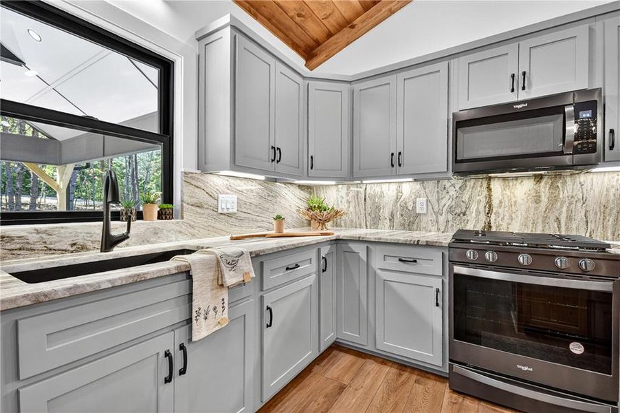 Furnished interior view inside a new home in , McCaysville (Image 7).