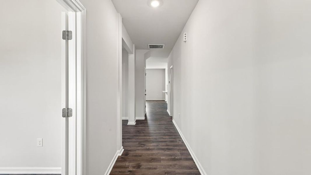 Spacious, unfurnished interior of a new home in Baxter Village, Boiling Springs (Image 16).