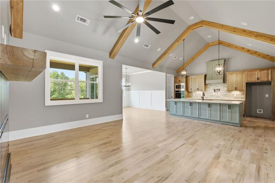 Spacious, unfurnished interior of a new home in , Jefferson (Image 65).