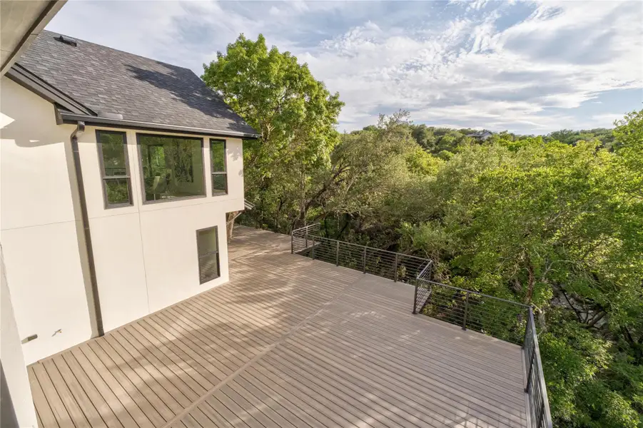 View of wrap around  decking perfect for entertaining