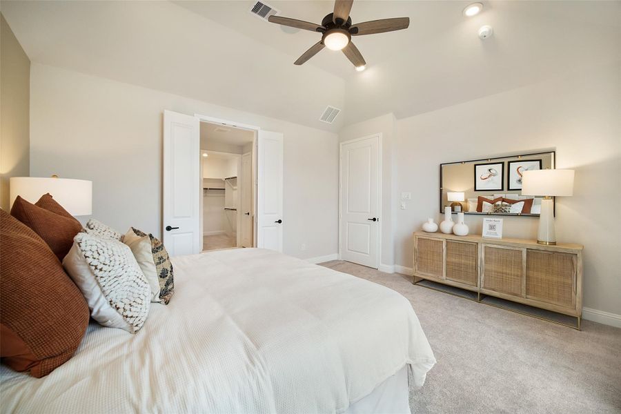 Furnished interior view inside a new home in The Highlands: Highland Duets, Porter (Image 20).