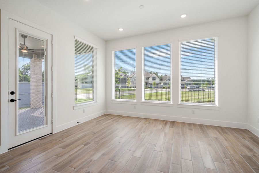 Representative unfurnished interior of a home built from the Malibu – 60′ Lot by Chesmar Homes in Fulshear Lakes, Fulshear (Image 26). Representative unfurnished interior of a home built from the Malibu – 60′ Lot by Chesmar Homes in Fulshear Lakes, Fulshear (Image 26).
