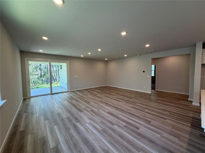 Spacious, unfurnished interior of a new home in Reserve East, Flagler Beach (Image 36).