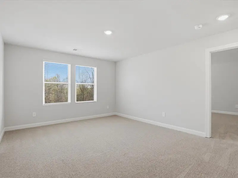 Spacious, unfurnished interior of a new home in Collier Ridge, Moore (Image 13).