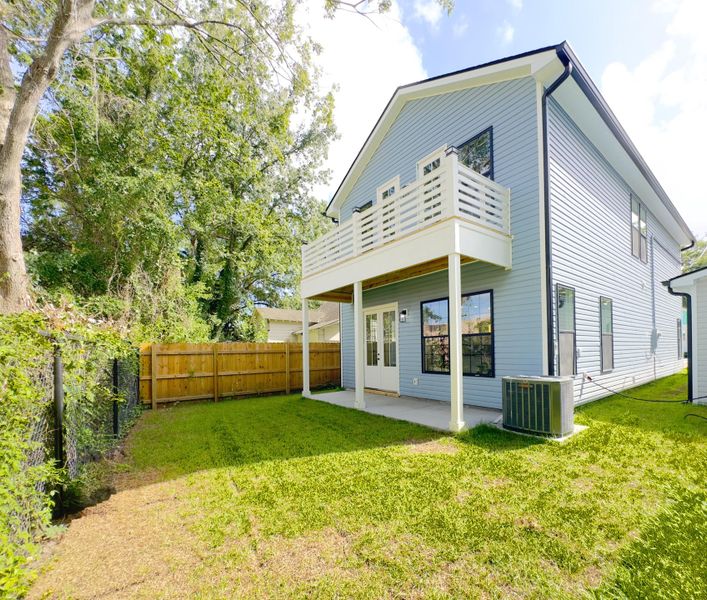 Exterior details and patio area of a home in , North Charleston (Image 3).