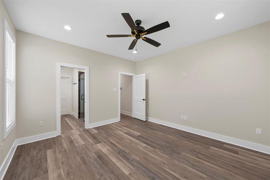 Spacious, unfurnished interior of a new home in , Waco (Image 17). Spacious, unfurnished interior of a new home in , Waco (Image 17).