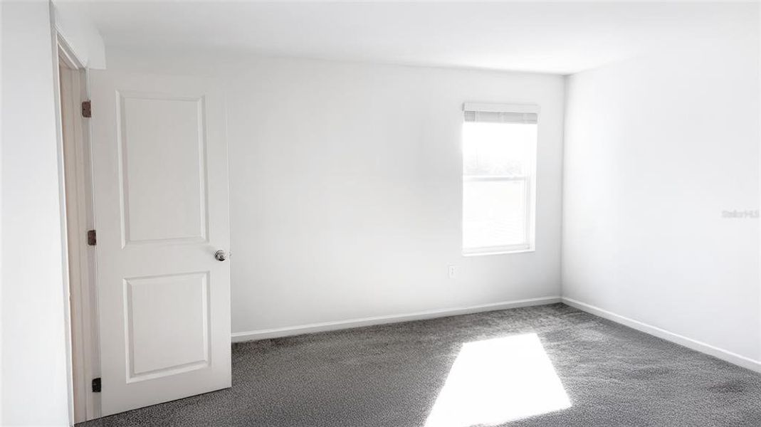Spacious, unfurnished interior of a new home in , Winter Haven (Image 25).