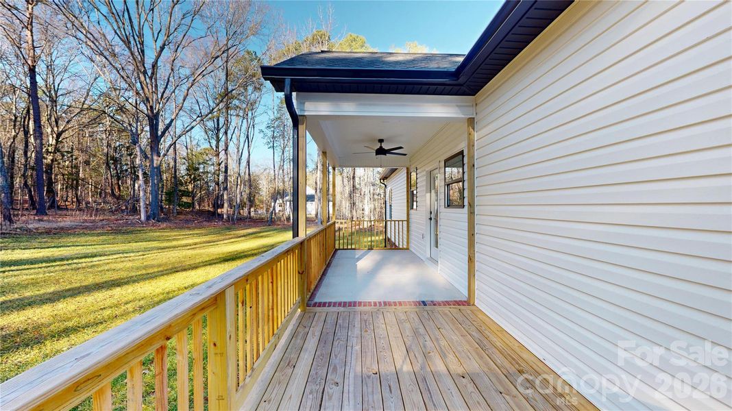 Back Porch - can easily be screened in