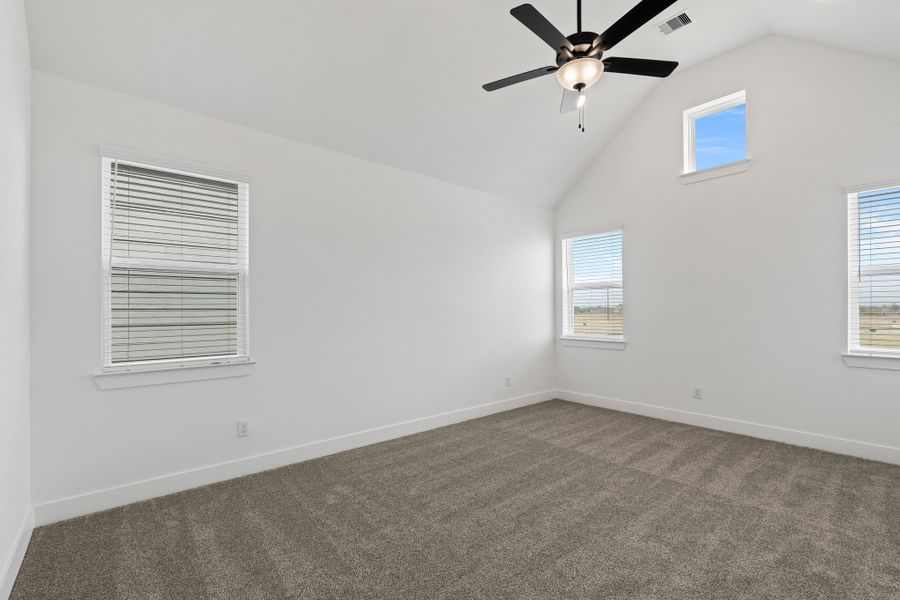 Spacious, unfurnished interior of a new home in Meridiana, Manvel (Image 43).