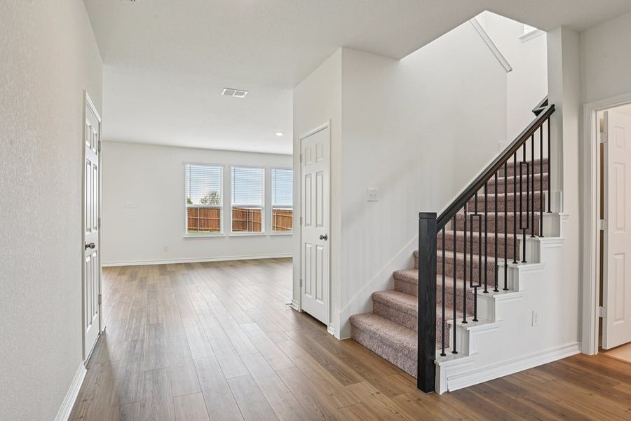 Spacious, unfurnished interior of a new home in Eagle Creek, Denton (Image 10). Spacious, unfurnished interior of a new home in Eagle Creek, Denton (Image 10).