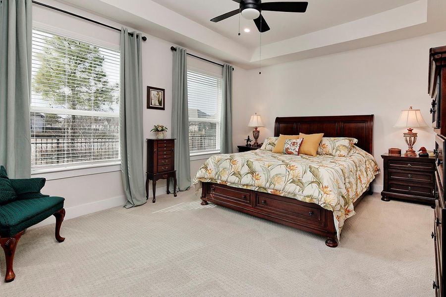 Spacious primary bedroom Spacious primary bedroom