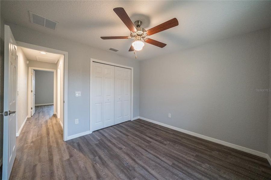 Spacious, unfurnished interior of a new home in , Ocala (Image 15).