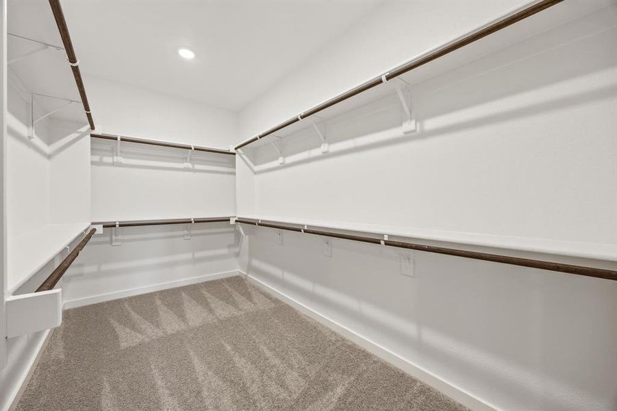Spacious, unfurnished interior of a new home in Summerwood Estates, Red Oak (Image 16).