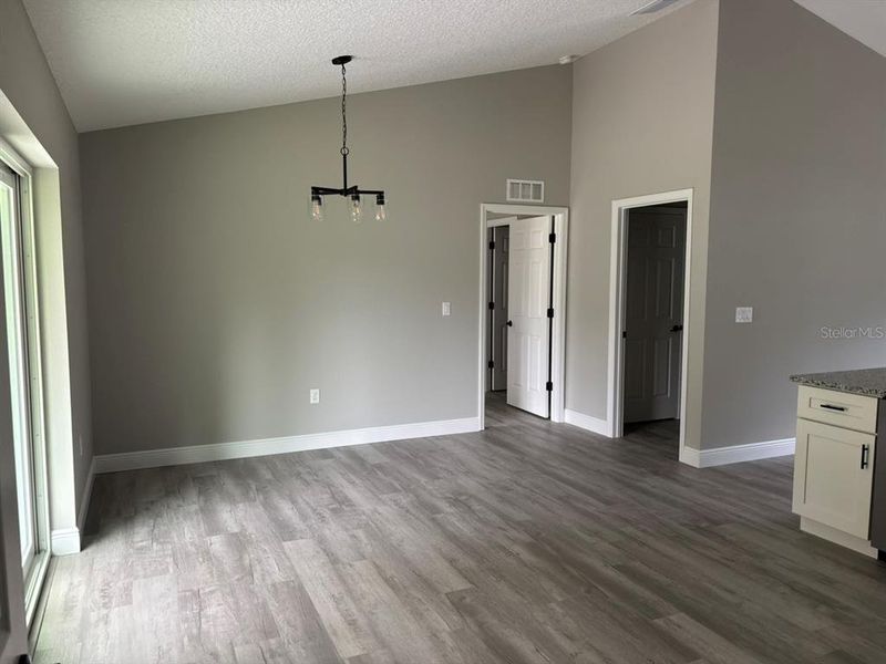Spacious, unfurnished interior of a new home in , Dunnellon (Image 14).