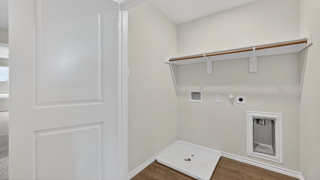 Spacious, unfurnished interior of a new home in Maplewood Meadows, Talty (Image 14).
