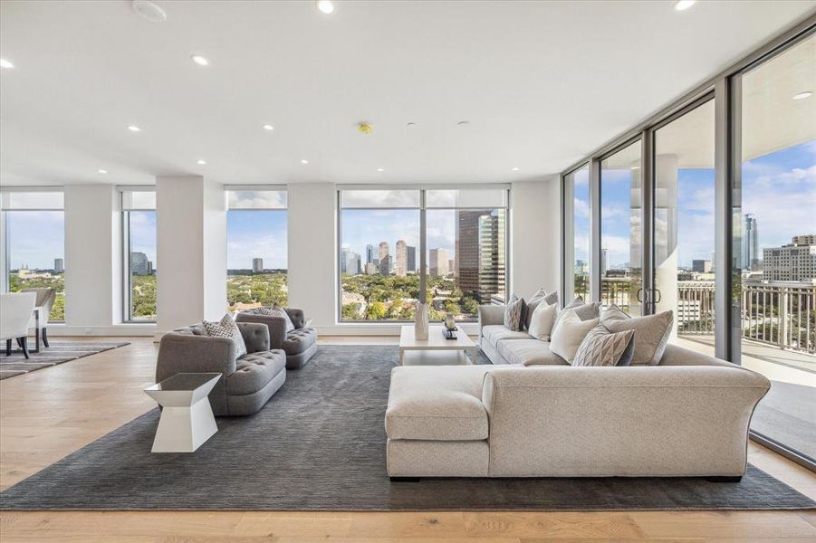 1201 is a magazine-worthy condo with incredible skyline views.