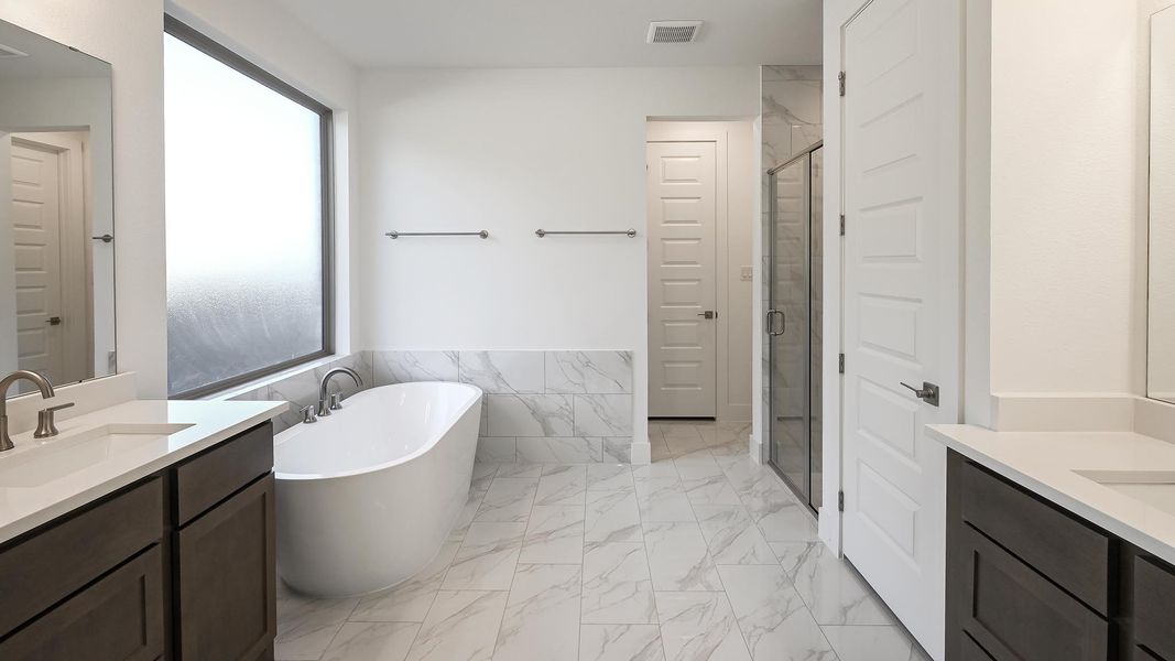 Furnished interior view inside a new home in Juniper Springs, Lockhart (Image 7).