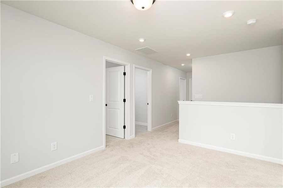 Spacious, unfurnished interior of a new home in Rhodes Glen, Lawrenceville (Image 37).