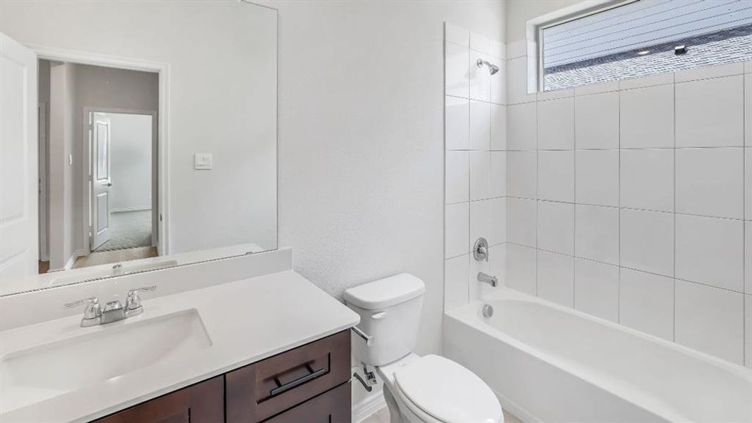 Furnished interior view inside a new home in The Landing at Hidden Lakes, McKinney (Image 10). Furnished interior view inside a new home in The Landing at Hidden Lakes, McKinney (Image 10).