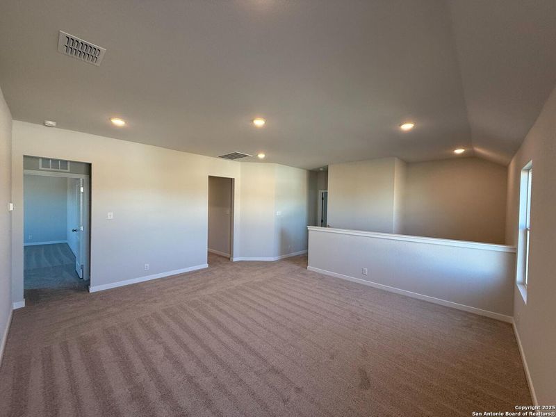 Spacious, unfurnished interior of a new home in The Preserve at the Wilder, Adkins (Image 26). Spacious, unfurnished interior of a new home in The Preserve at the Wilder, Adkins (Image 26).