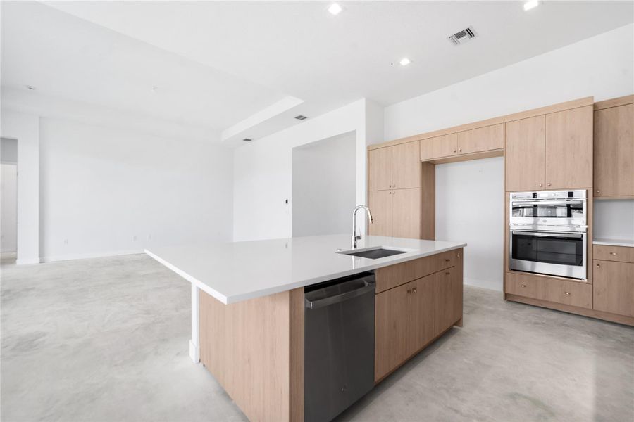 Furnished interior view inside a new home in , Boca Raton (Image 40). Furnished interior view inside a new home in , Boca Raton (Image 40).