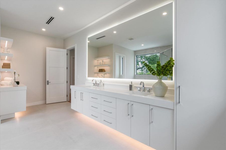 19-1625 SE 1st Street Ft. Lauderdale, FL 19-1625 SE 1st Street Ft. Lauderdale, FL