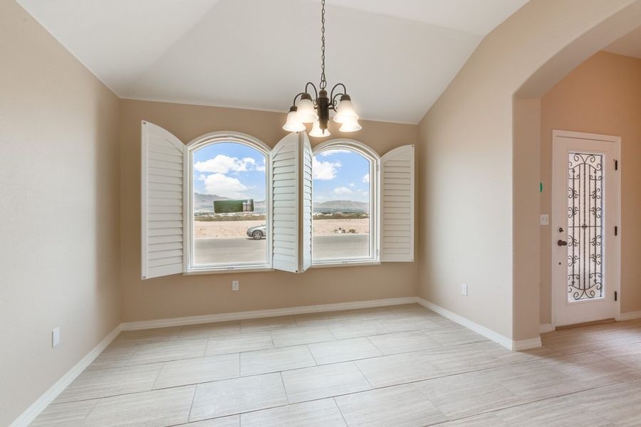 Spacious, unfurnished interior of a new home in Crossland, Socorro (Image 17).