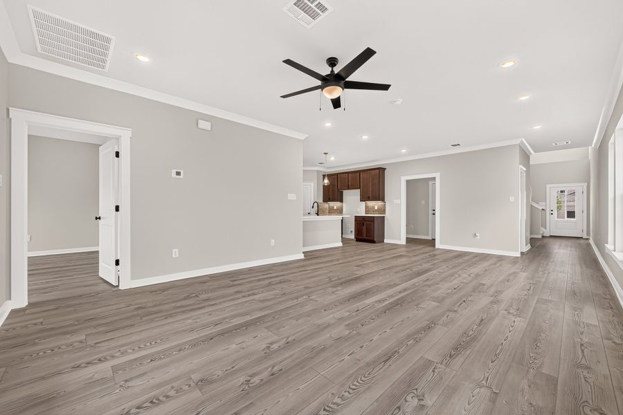 Spacious, unfurnished interior of a new home in Aldeana, Bonney (Image 30).